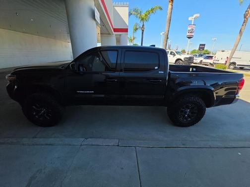 2020 Toyota Tacoma SR5