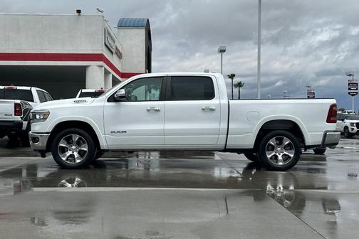 Bright White Clearcoat 2022 RAM 1500 Laramie