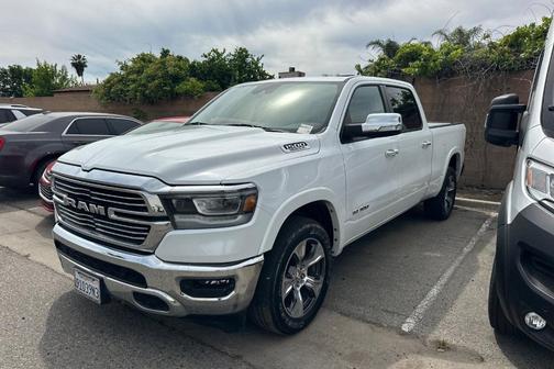 Bright White Clearcoat 2022 RAM 1500 Laramie