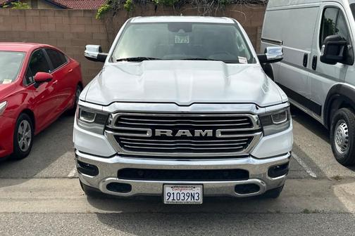 Bright White Clearcoat 2022 RAM 1500 Laramie