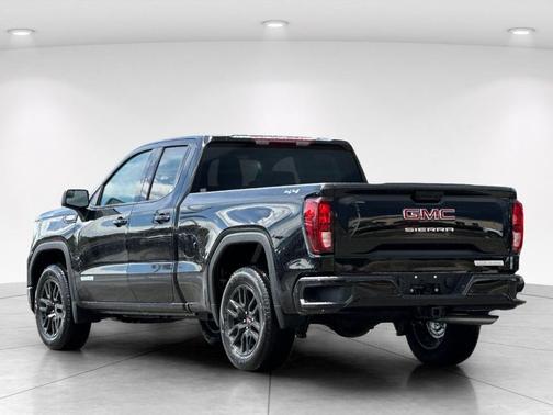 Onyx Black 2026 GMC Sierra 1500 Elevation
