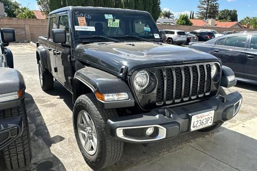 2023 Jeep Gladiator Sport