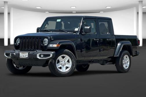 2023 Jeep Gladiator Sport
