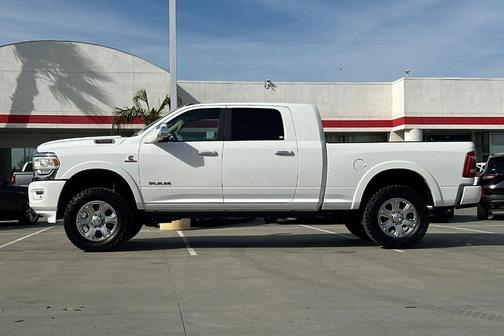 Bright White Clearcoat 2022 RAM 3500 Laramie