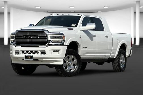Bright White Clearcoat 2022 RAM 3500 Laramie