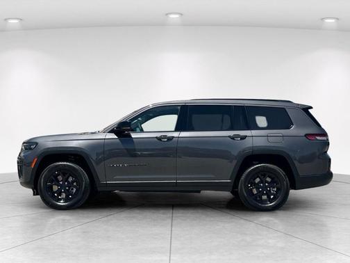 Metallic 2026 Jeep Grand Cherokee L Laredo