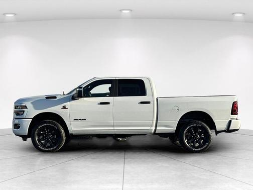 Bright White Clearcoat 2026 RAM 2500 Big Horn