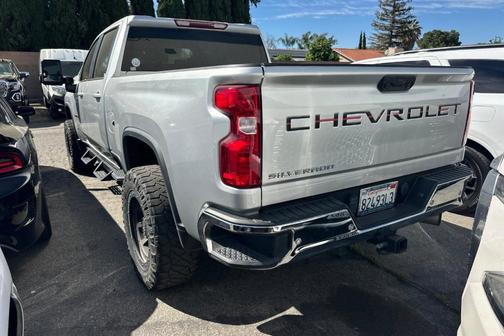 Silver Ice Metallic 2022 Chevrolet Silverado 2500 LT