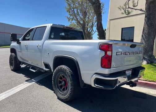 Silver Ice Metallic 2022 Chevrolet Silverado 2500 LT
