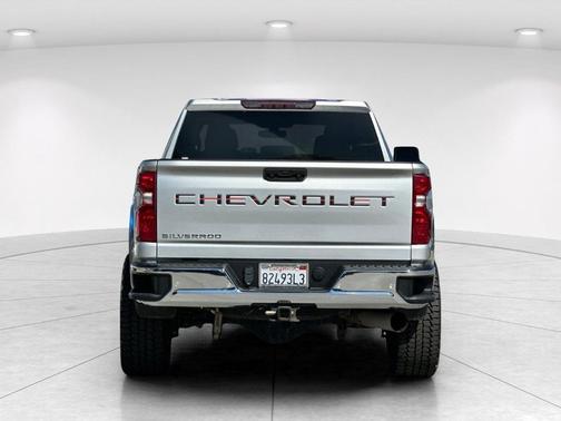 Silver Ice Metallic 2022 Chevrolet Silverado 2500 LT