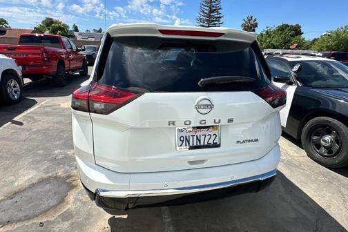 Pearl 2024 Nissan Rogue Platinum