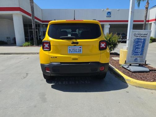 Solar Yellow Clearcoat 2023 Jeep Renegade Latitude