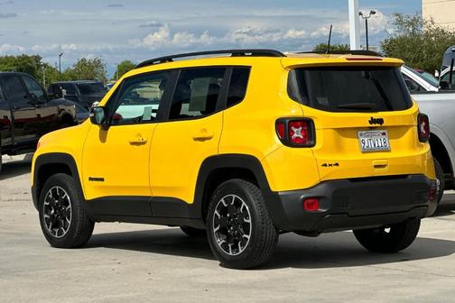 Solar Yellow Clearcoat 2023 Jeep Renegade Latitude