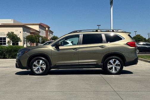 Green Metallic 2025 Subaru Ascent Premium