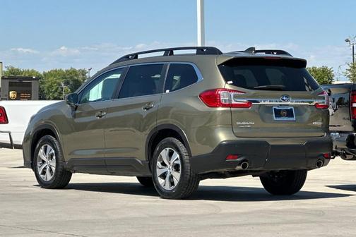 Green Metallic 2025 Subaru Ascent Premium