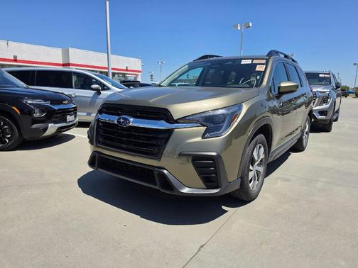 Green Metallic 2025 Subaru Ascent Premium