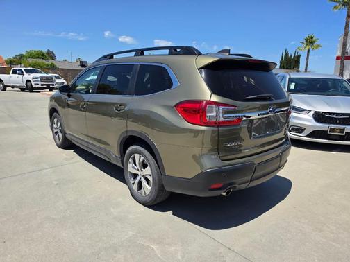 Green Metallic 2025 Subaru Ascent Premium