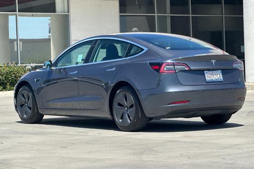 2020 Tesla Model 3 Standard Range Plus