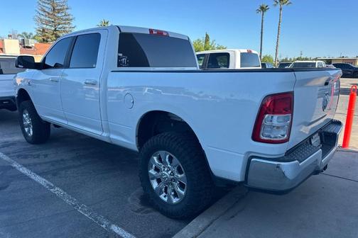 Bright White Clearcoat 2022 RAM 2500 Big Horn