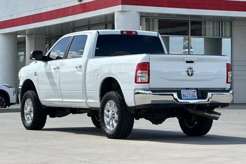 Bright White Clearcoat 2022 RAM 2500 Big Horn
