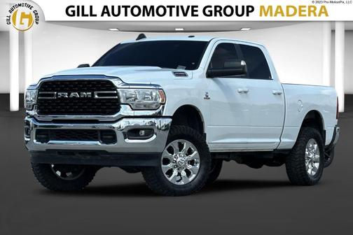 Bright White Clearcoat 2022 RAM 2500 Big Horn