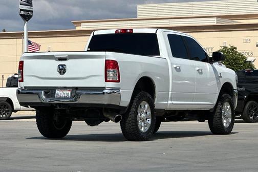 Bright White Clearcoat 2022 RAM 2500 Big Horn