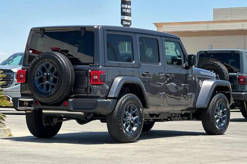 Granite Crystal Clearcoat Metallic 2026 Jeep Wrangler Sport