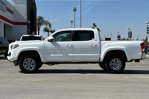 2016 Toyota Tacoma SR5