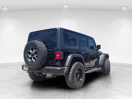 Black Clearcoat 2018 Jeep Wrangler Unlimited Rubicon