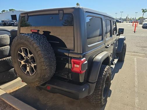Black Clearcoat 2018 Jeep Wrangler Unlimited Rubicon
