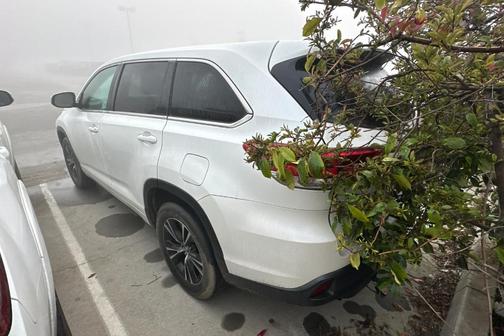 2018 Toyota Highlander LE