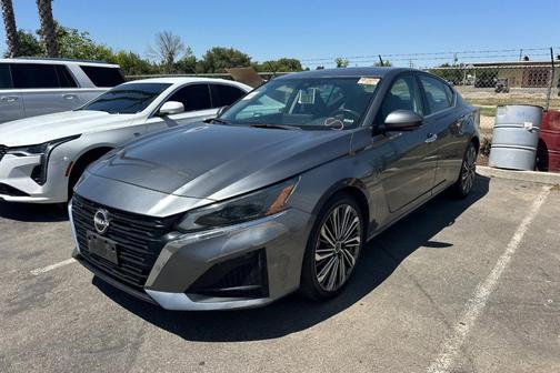 Gun Metallic 2023 Nissan Altima 2.5 SL
