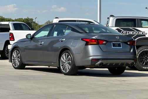 Gun Metallic 2023 Nissan Altima 2.5 SL