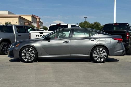 Gun Metallic 2023 Nissan Altima 2.5 SL