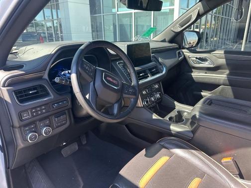 2023 GMC Yukon XL AT4