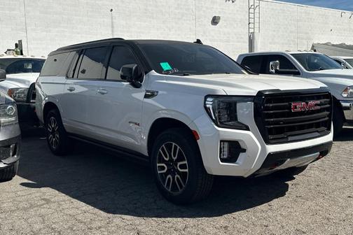 2023 GMC Yukon XL AT4