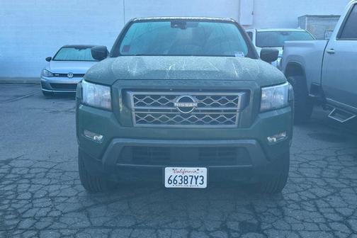 2022 Nissan Frontier SV