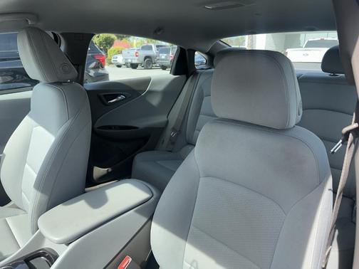 2023 Chevrolet Malibu 1LS