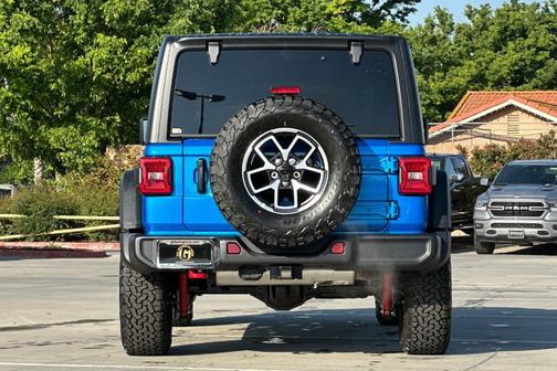 Hydro Blue Pearl 2026 Jeep Wrangler Rubicon