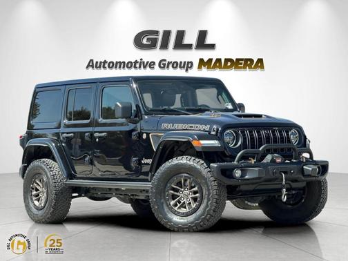Black Clearcoat 2024 Jeep Wrangler Rubicon 392