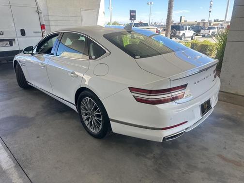 Alta White 2023 Genesis G80 2.5T