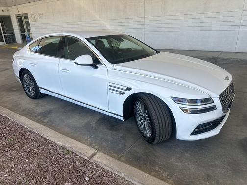 Alta White 2023 Genesis G80 2.5T