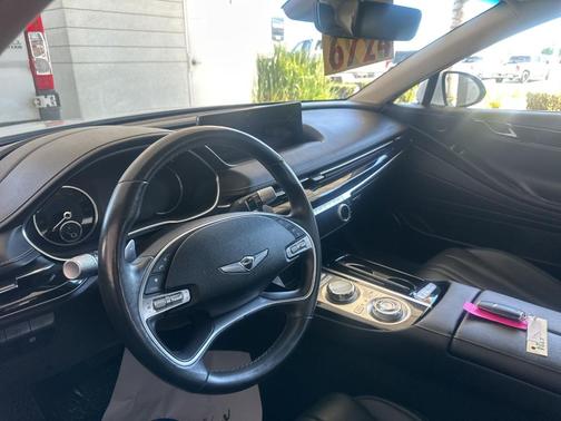 Alta White 2023 Genesis G80 2.5T