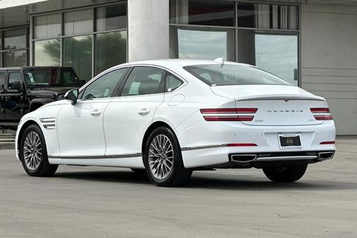 Alta White 2023 Genesis G80 2.5T