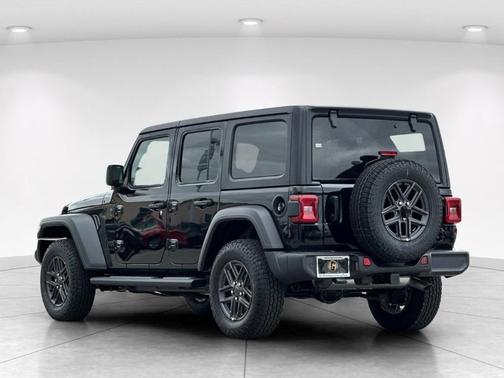 Black Clearcoat 2025 Jeep Wrangler Sport