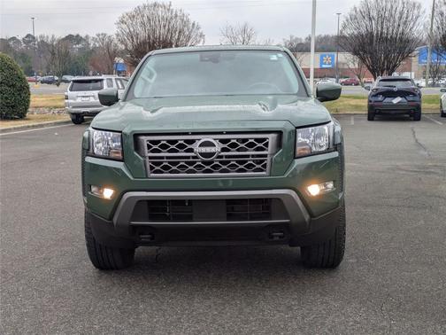 2022 Nissan Frontier SV