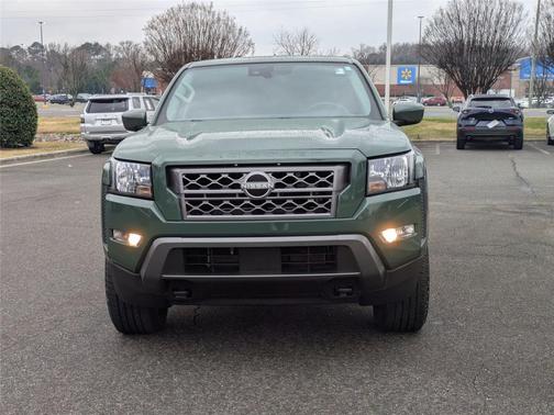 2022 Nissan Frontier SV