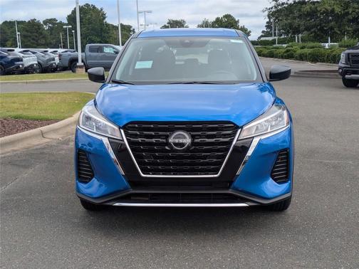 2025 Nissan Kicks S