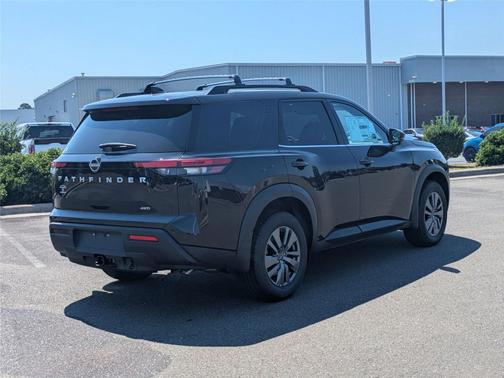 2025 Nissan Pathfinder SV 4WD