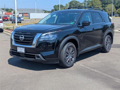 2025 Nissan Pathfinder SV 4WD